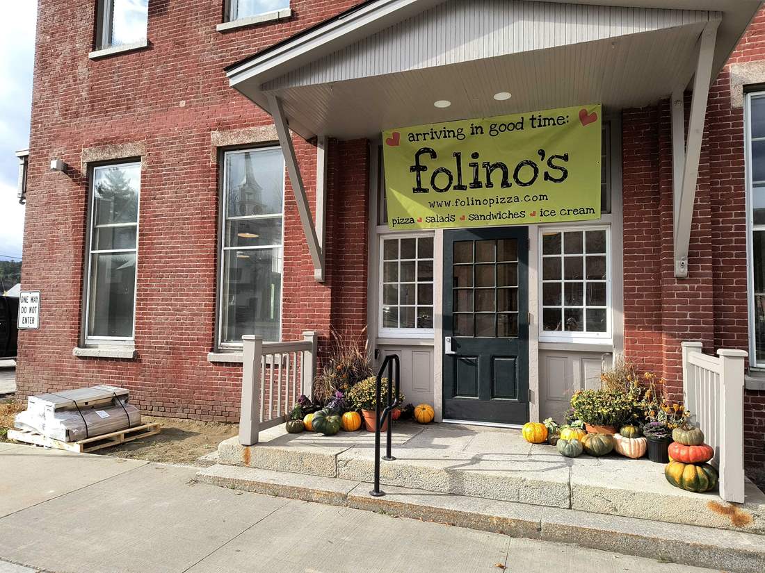 Front steps of Folinos Northfield